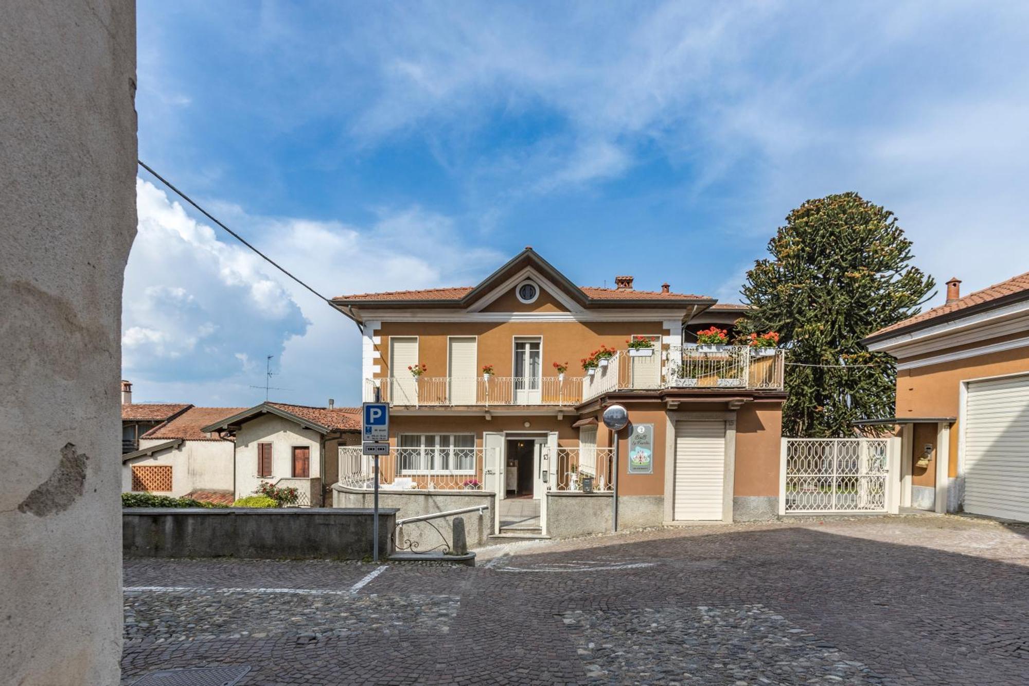 La Favola Hotell Soriso Exteriör bild
